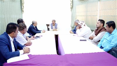 اللواء بن بريك يلتقي قيادات مؤتمر حضرموت الجامع ويؤكد أهمية الشراكة وتوحيد الكلمة