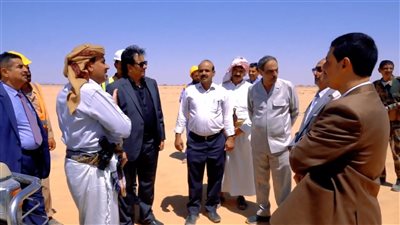 أمين عام محلي شبوة يتفقد سير العمل في مشروع كلية الطب