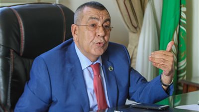 الجامعة العربية تدعو لتصعيد الجهود الدبلوماسية لوقف لحرب