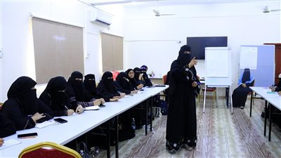 اختتام دورة تدريبية لبناء قدرات المتطوعات في المعلا