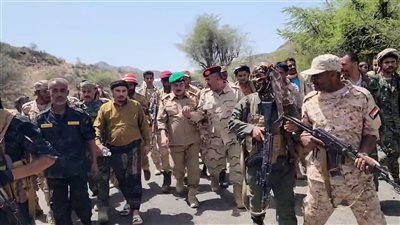 محافظ الضالع يتابع جهود إصلاح الجسور المدمرة بين مُريس ودمت