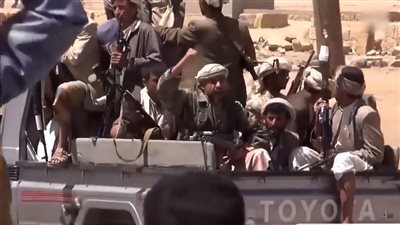 مقتل عنصر حوثي برصاص مشرف في ريمة إثر خلاف داخلي بين قيادات المليشيا