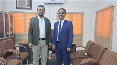 باعوم يسلم هيئة الأراضي ملفاً يوثق مخالفات في أراضي الدولة بعدن