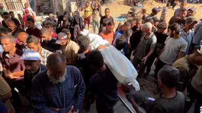 غزة.. مجاعة خانقة وسط القصف الإسرائيلي