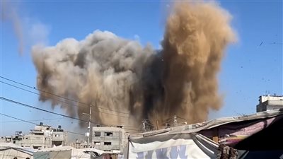 عشرة شهداء في قصف الاحتلال الإسرائيلي مدينة غزة وخان يونس