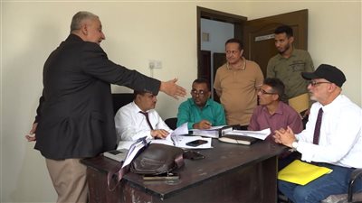 فريق التوجيه والرقابة الرئاسي يطلع على التحديات التنظيمية والإدارية بتنفيذية انتقالي لحج