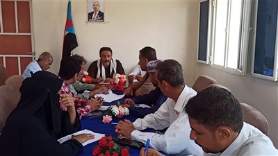 انتقالي أبين يستعرض المستجدات السياسية والاقتصادية في المحافظة