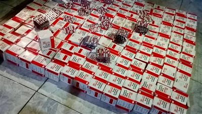 قوات العمالقة الجنوبية تضبط كمية كبيرة من المخدرات في باب المندب