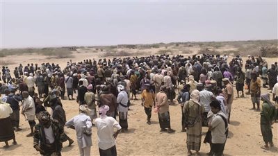 انتقالي أحور والسلطة المحلية يشيّعان جثمان الشهيد الجندي صالح منذوق اليحوي 