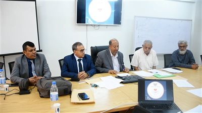 المجلس الطبي يكرم رئيس جامعة عدن وعمداء كلياتها الطبية