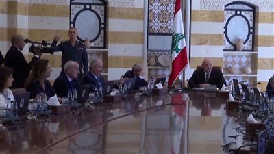 الحكومة اللبنانية تقر خطة حصر السلاح بيد الدولة 