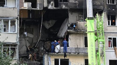 مقتل 23 في غارة روسية استهدفت قرية بشرق أوكرانيا