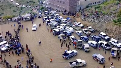 تشييع مهيب لجثمان الشهيد صابر المسلمي إلى مسقط رأسه في الشعيب بالضالع  