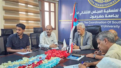 فريق التوجيه الرئاسي يلتقي الفِرق والمنتديات والملتقيات الطلابية الجامعية بحضرموت