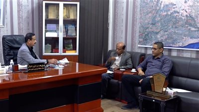 المحافظ بن الوزير يشيد بانتظام العملية التعليمية في مدراس شبوة