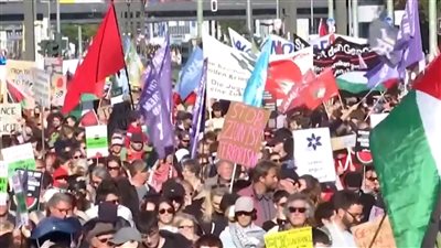عشرات الآلاف يتظاهرون في برلين تضامنا مع الفلسطينيين في غزة
