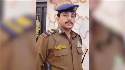 الحوثيون يدفنون قياديا أمنيا يرجح مقتله بمواجهات مع الأهالي بصنعاء