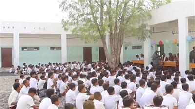 مدرسة 22 يونيو بالمحفد تكرم طلابها المتفوقين في العام الدراسي المنصرم