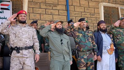 قوات الحزام الأمني بيافع تقيم عرضا عسكريا بمناسبة عيد ثورة أكتوبر المجيد