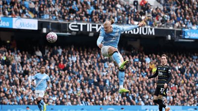 هالاند يواصل التألق ويقود سيتي للانتصار على إيفرتون