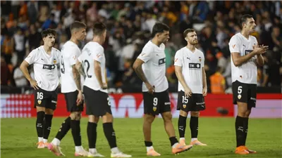 الدوري الإسباني: فالنسيا يسقط على ملعبه أمام أوفييدو