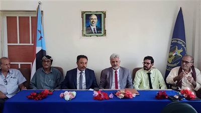 انتقالي أبين يعقد لقاءً مشتركًا مع منسقية جامعة أبين بحضور فريق التوجيه الرئاسي