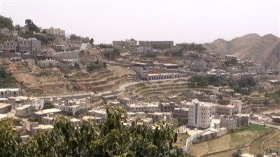 مليشيا الحوثي تعتدي على نساء حاولن منع تدمير مشروع مياه بحجة