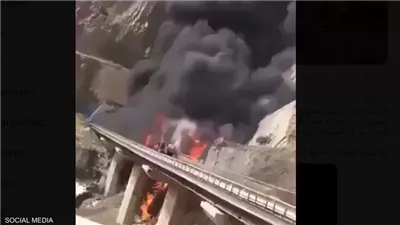 مصرع عشرات المعتمرين بحادث حافلة في السعودية 