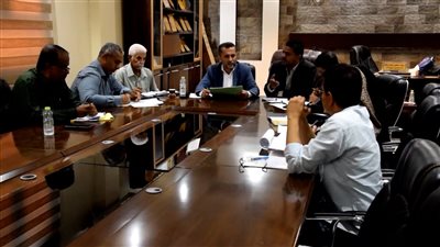 وكيل العاصمة عدن يطّلع على مستوى تنفيذ الخطة الاستثمارية في الشيخ عثمان