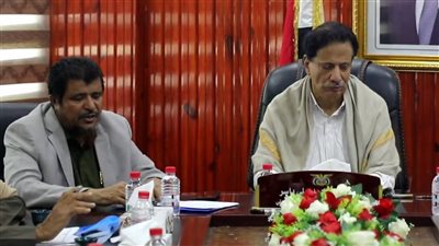 المهرة تقرّ موازنة 2026 وتثمن الدعم الإماراتي لقطاع الطاقة 