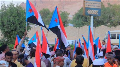 مئات المحتجين في سيئون يطالبون بخروج قوات المنطقة العسكرية الأولى بوادي حضرموت