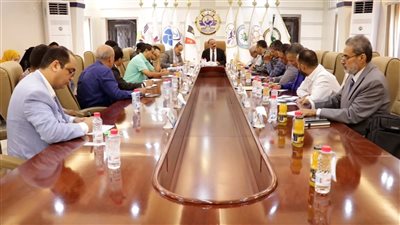 وزير النقل يناقش إعداد موازنة ٢٠٢٦ وخطط المشاريع ويؤكد المضي في مسار الإصلاحات 