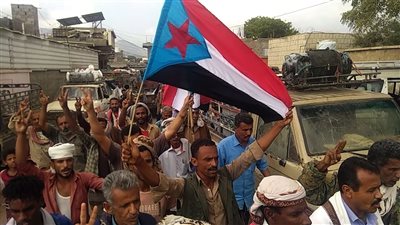 مسيرة جماهيرية في طور الباحة بلحج تأييداً لخطوات القيادة السياسية