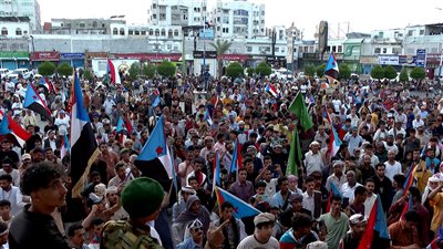 تواصل الاعتصام المفتوح في ساحة العروض بالعاصمة عدن