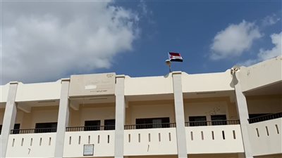 انتقالي لحج يدشن حملة تجديد رفع أعلام الجنوب في الحوطة بمناسبة عيد الاستقلال