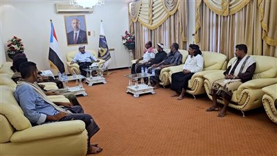 الكثيري يلتقي وفد قبيلة آل بعنس العوابثة بسيئون