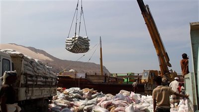 السلطة المحلية بسقطرى تؤكد استقرار الأوضاع الأمنية والمعيشية بالمحافظة