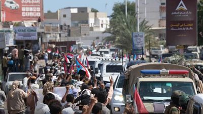 انتقالي أبين يدعو للزحف صوب العاصمة عدن تفعيلاً لـ 